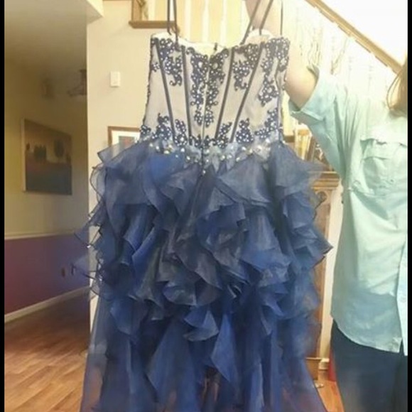 Prom Dresses - Picture 8 of 8